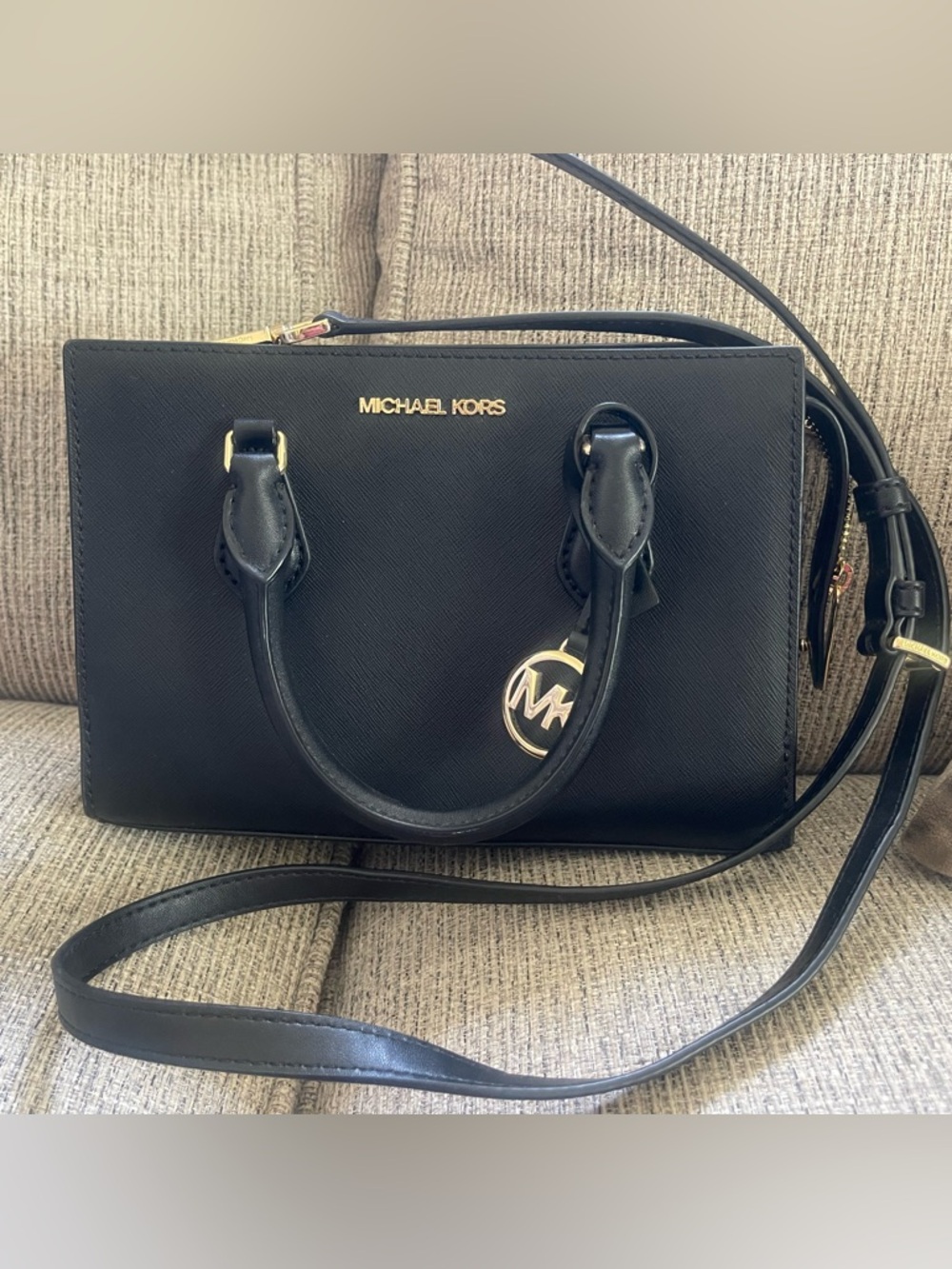 NWOT Michael Kors Sheila Small CZ Satchel Crossbody - Picture 2 of 7